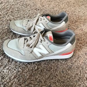 New Balance 696 Runner Sneakers
